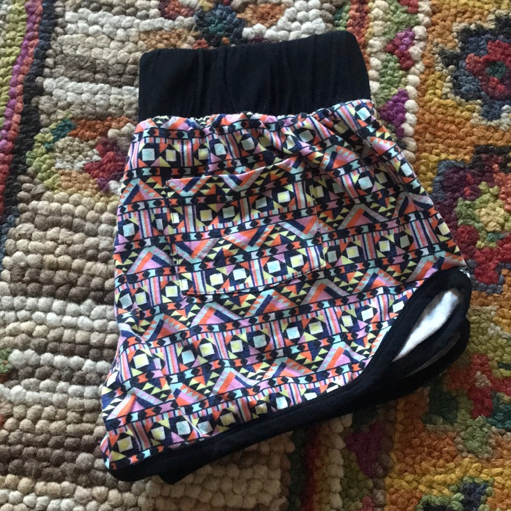 Threads For Thought Pattern Activewear Shorts - image 2